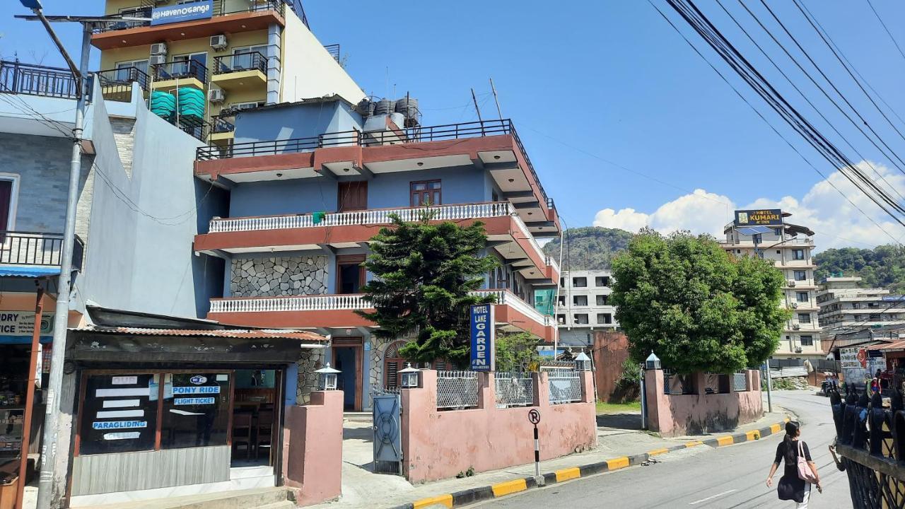 Hotel Lake Garden Pokhara Esterno foto
